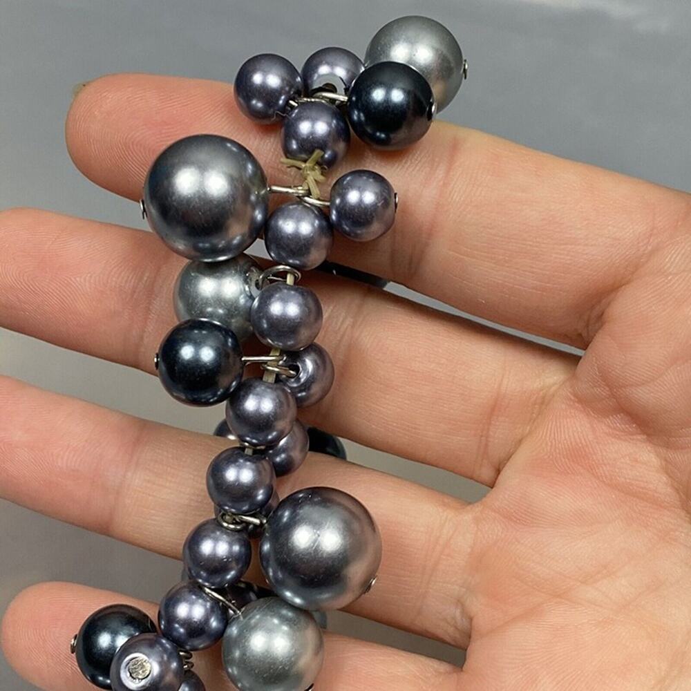 Silver Multi Toned Beaded dangle Bracelet. Stretchy Band - Picture 6 of 6